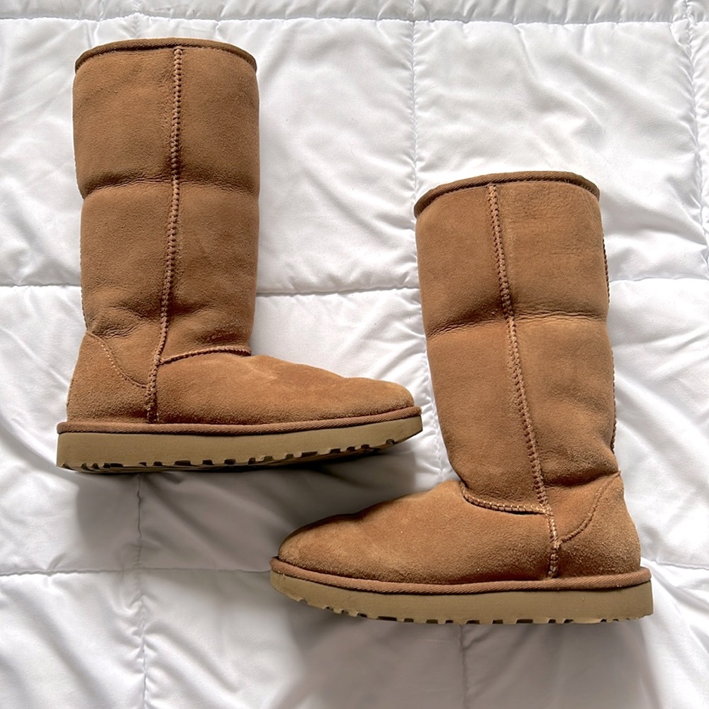 Ugg classic tall boots